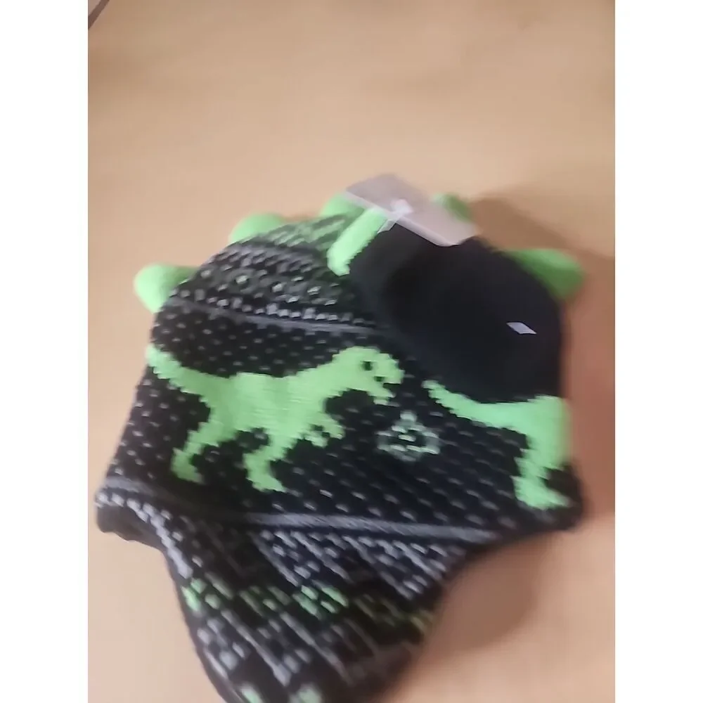 Addie & Tate Baby Boy Size 9-18 months Black & Green Dinosaur Hat & Mittens Set